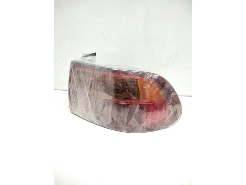 Recambio de piloto trasero derecho para honda civic berlina (eg/eh) referencia OEM IAM 0431120R  91835