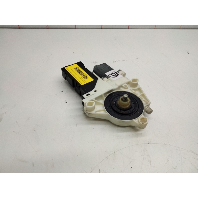 Recambio de motor elevalunas delantero izquierdo para peugeot 407 (6d_) 1.6 hdi 110 (6d9hzc, 6d9hyc) referencia OEM IAM   