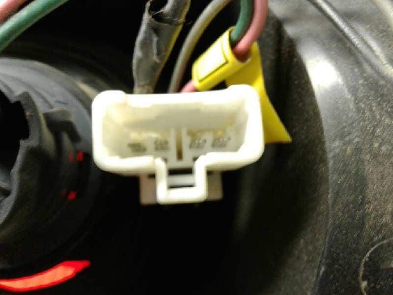 Recambio de piloto trasero izquierdo para hyundai elantra (xd) 1.6 gls (5-ptas.) referencia OEM IAM L924012D2  