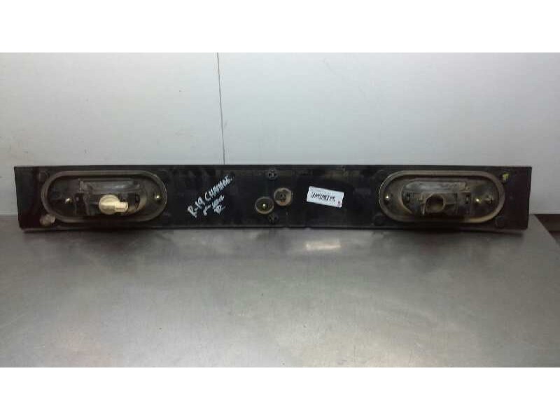 Recambio de piloto trasero central para renault 19 (b/c/l53) referencia OEM IAM   