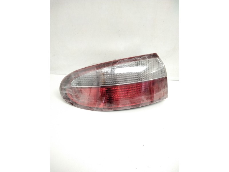 Recambio de piloto trasero izquierdo para daewoo lanos hurricane referencia OEM IAM 96275897  