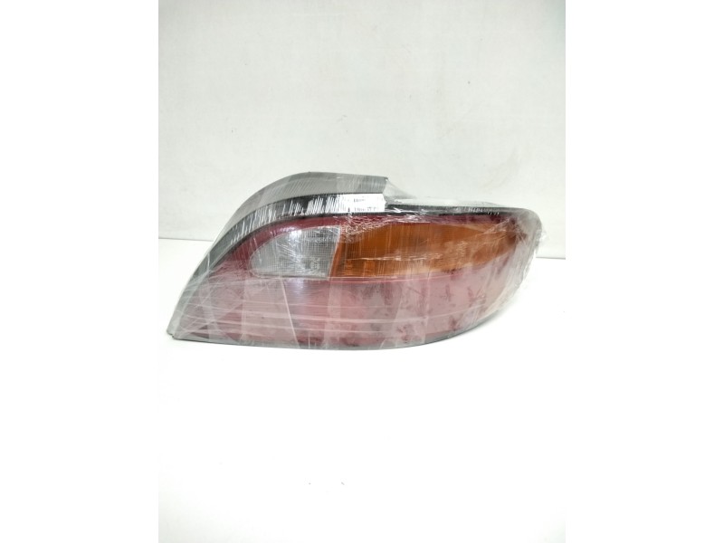 Recambio de piloto trasero derecho para hyundai lantra berlina (rd) 1.6 gls referencia OEM IAM 9240229020 R92402290 