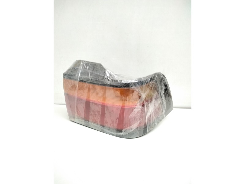 Recambio de piloto trasero derecho para honda concerto (hw) referencia OEM IAM 0438352R  8544