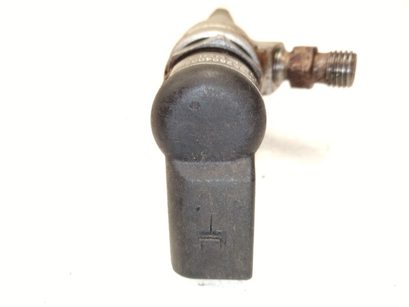 Recambio de inyector para audi a1 (8x1, 8xk) 1.6 tdi referencia OEM IAM   