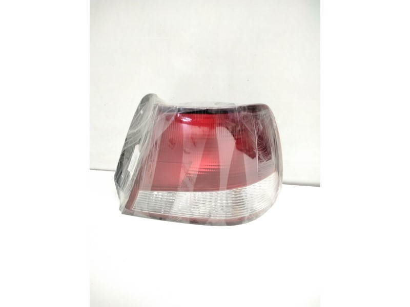 Recambio de piloto trasero derecho para hyundai accent (lc) 1.5 cat referencia OEM IAM R92402252  