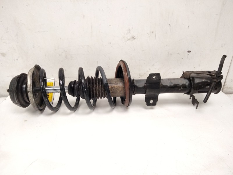 Recambio de amortiguador delantero izquierdo para dacia duster (hs_) 1.2 tce 125 referencia OEM IAM   