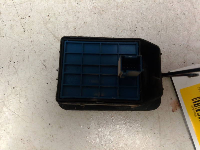 Recambio de mando elevalunas delantero izquierdo para fiat qubo (225_) 1.3 d multijet (225cxb1a, 225axb1a, 225cxb11, 225axb11,..