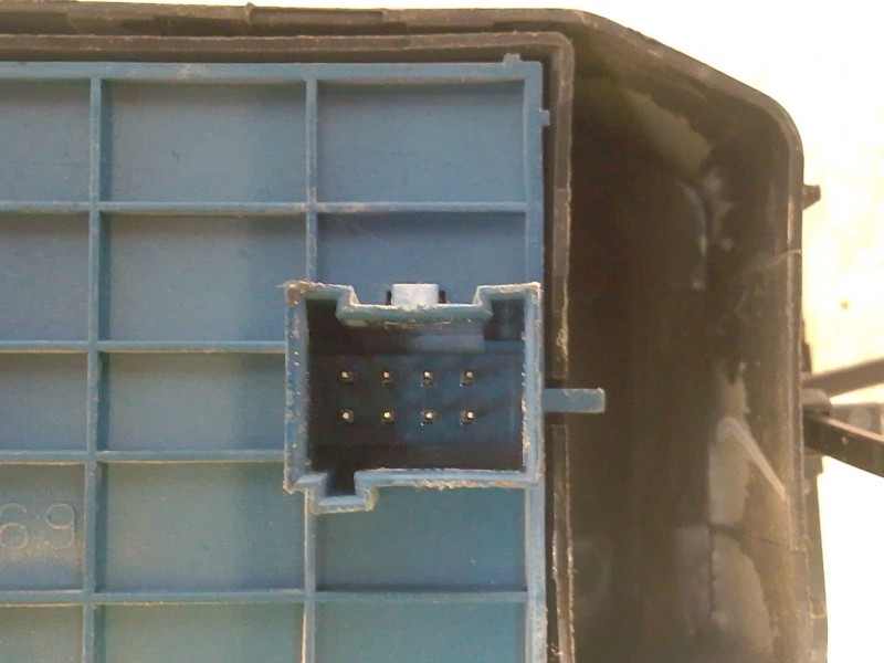 Recambio de mando elevalunas delantero izquierdo para fiat qubo (225_) 1.3 d multijet (225cxb1a, 225axb1a, 225cxb11, 225axb11,..