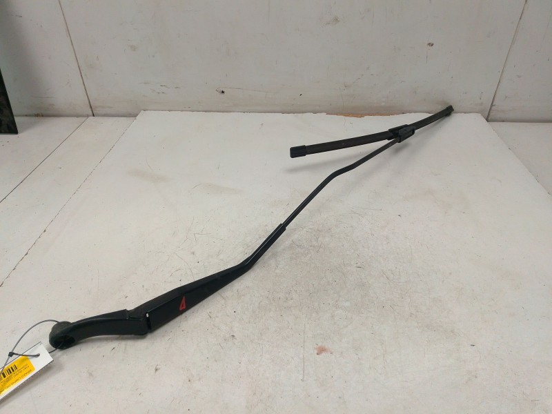 Recambio de brazo limpia delantero derecho para fiat qubo (225_) 1.3 d multijet (225cxb1a, 225axb1a, 225cxb11, 225axb11,... refe