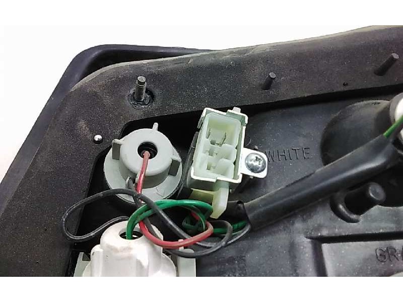 Recambio de piloto trasero izquierdo para hyundai pony (x2) 1.5 cat referencia OEM IAM 7R011142  100727