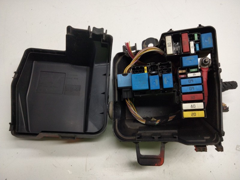 Recambio de caja fusibles para dacia duster (hs_) 1.2 tce 125 referencia OEM IAM   