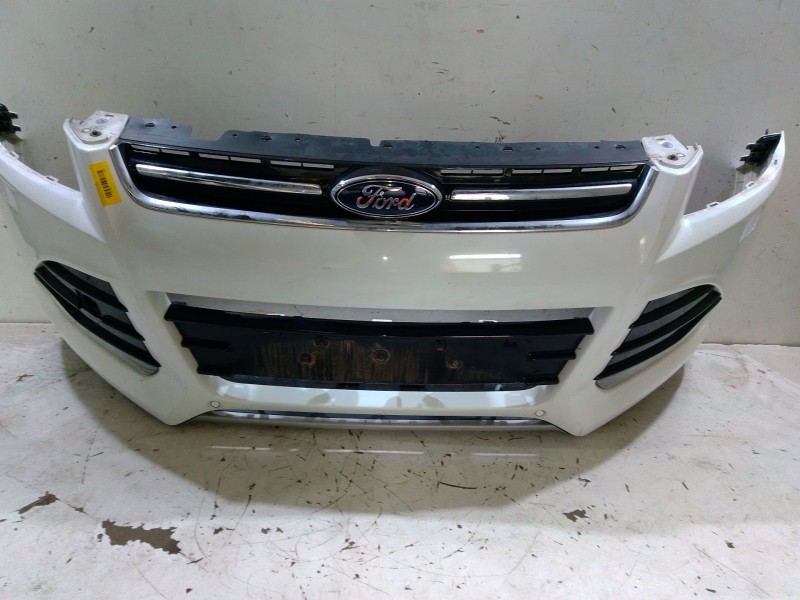 Recambio de paragolpes delantero para ford kuga i 2.0 tdci referencia OEM IAM   