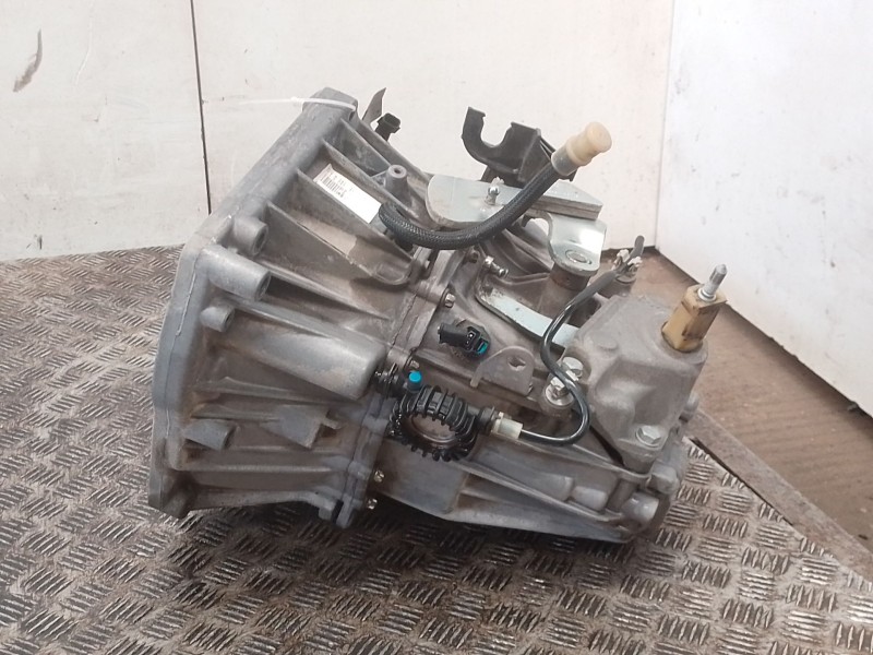 Recambio de caja cambios para dacia duster (hs_) 1.2 tce 125 referencia OEM IAM TL4B082  