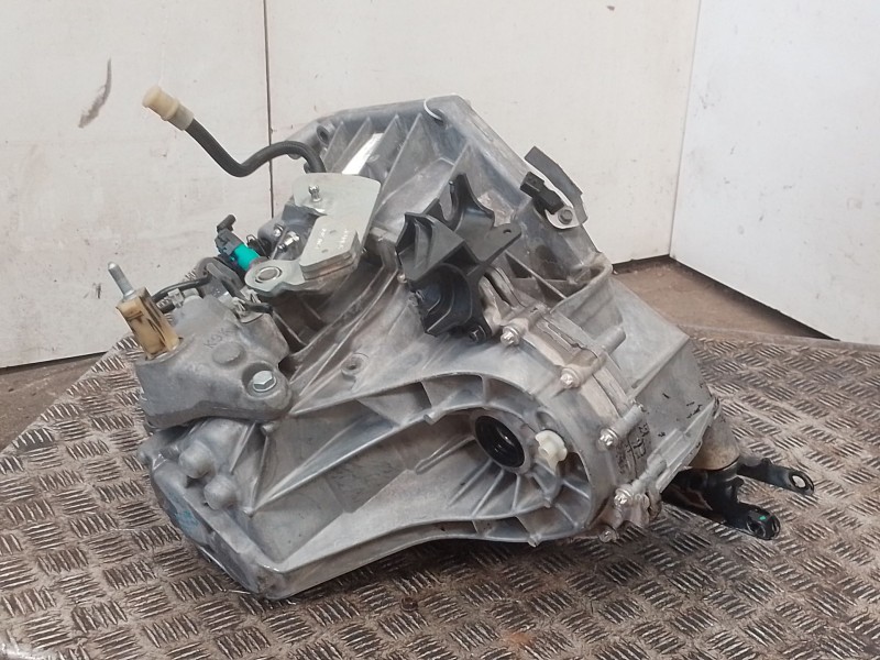 Recambio de caja cambios para dacia duster (hs_) 1.2 tce 125 referencia OEM IAM TL4B082  