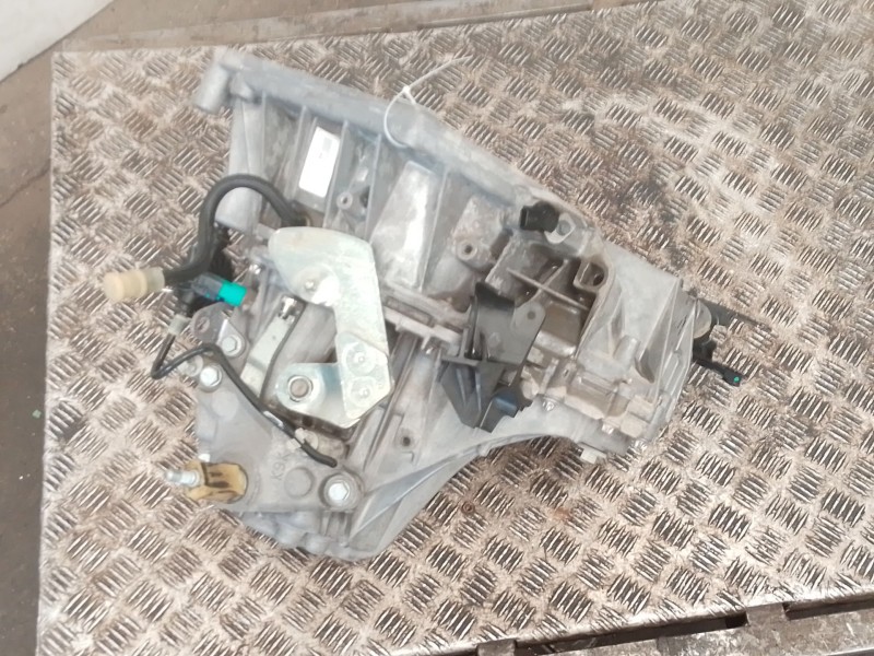 Recambio de caja cambios para dacia duster (hs_) 1.2 tce 125 referencia OEM IAM TL4B082  