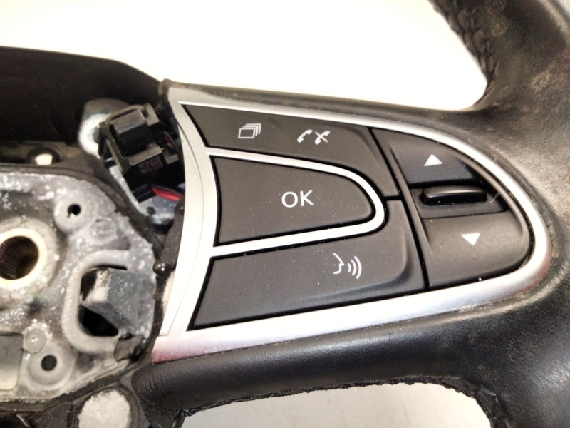 Recambio de volante para renault talisman (lp_) 1.6 tce 150 referencia OEM IAM 484003952R  