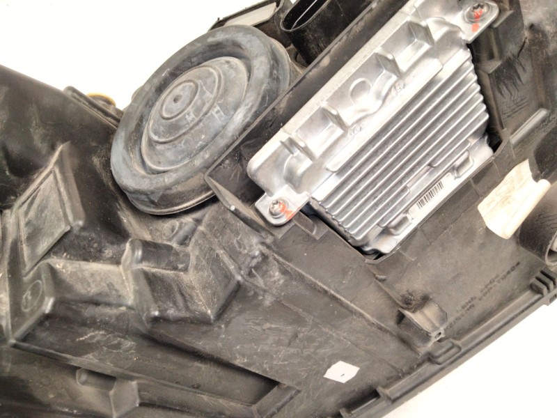 Recambio de faro izquierdo para ford kuga i 2.0 tdci referencia OEM IAM CV4413D155AF  
