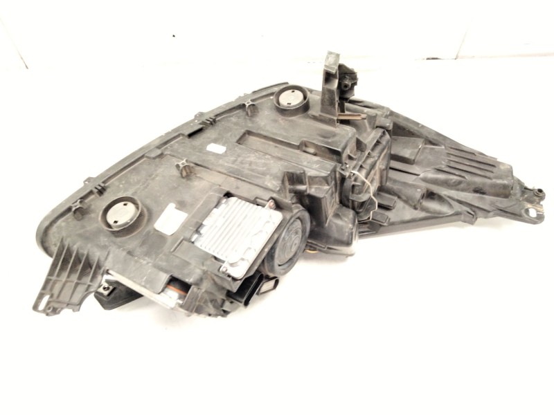 Recambio de faro izquierdo para ford kuga i 2.0 tdci referencia OEM IAM CV4413D155AF  