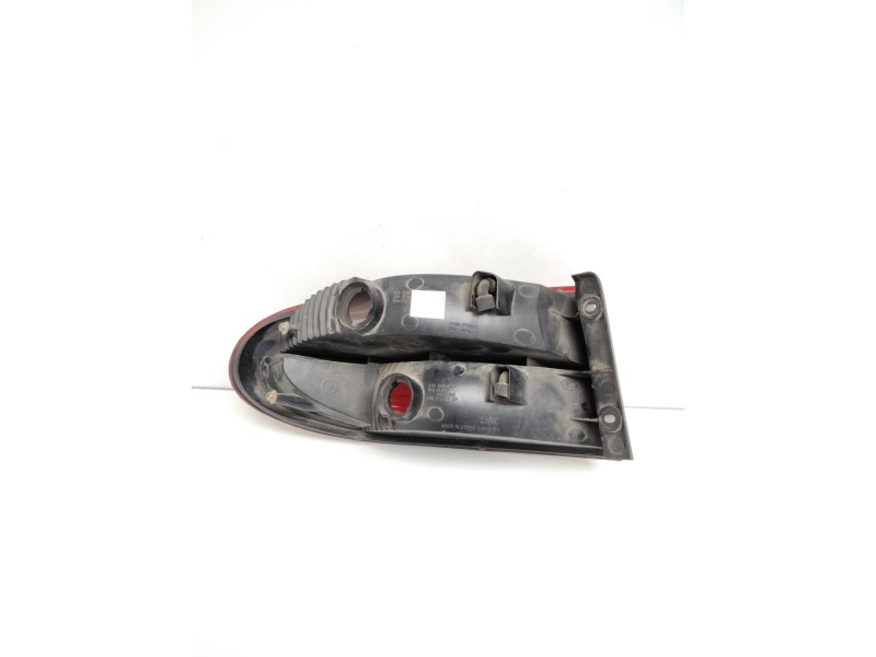 Recambio de piloto trasero derecho para daewoo lanos 1.5 cat referencia OEM IAM 8F10C  