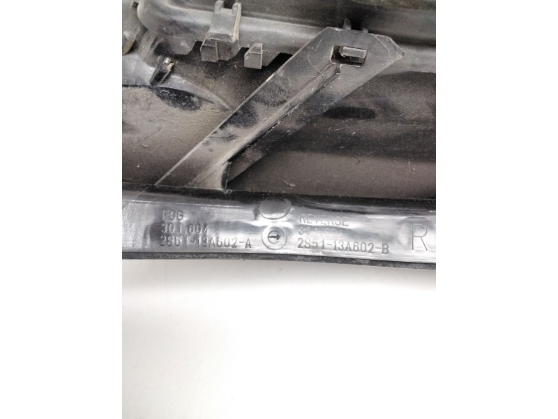 Recambio de piloto trasero derecho para ford fiesta (cbk) trend referencia OEM IAM 2S5113A602B 301606 