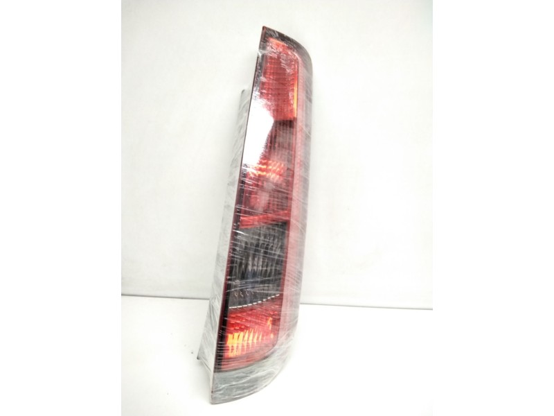 Recambio de piloto trasero derecho para ford fiesta (cbk) trend referencia OEM IAM 2S5113A602B 301606 