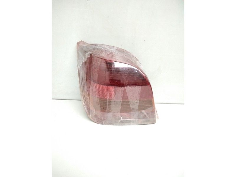 Recambio de piloto trasero izquierdo para ford fiesta berl./courier surf referencia OEM IAM 89FG13A603 7070865 