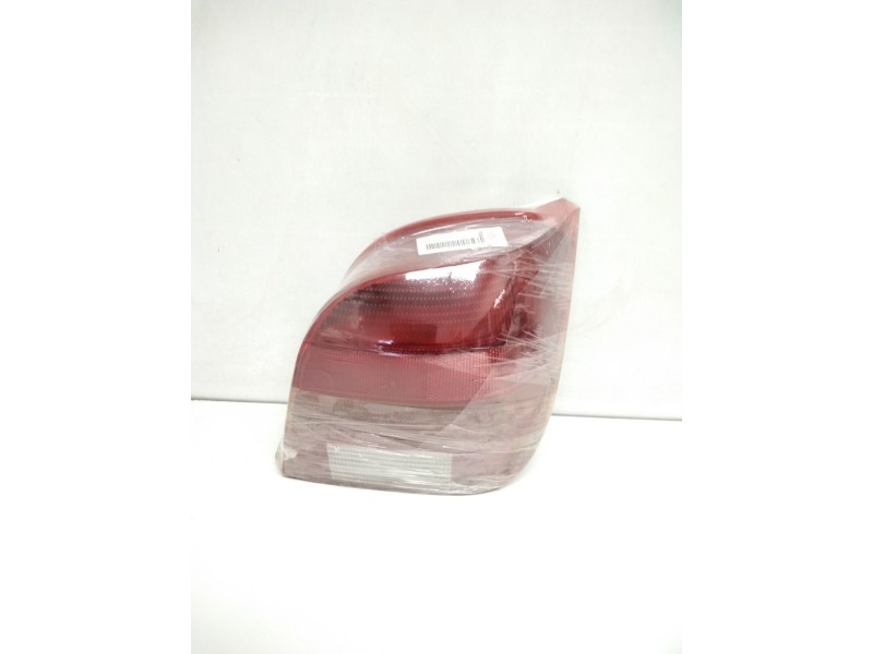 Recambio de piloto trasero derecho para ford fiesta berl./courier 1.1 cat referencia OEM IAM 89FG13A602  