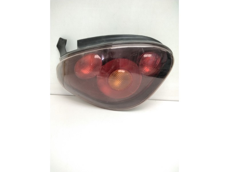 Recambio de piloto trasero izquierdo para fiat bravo (182) 1.4 12v cat referencia OEM IAM 7779098B695 FIAT BRAVO (182) 1.4 (182.