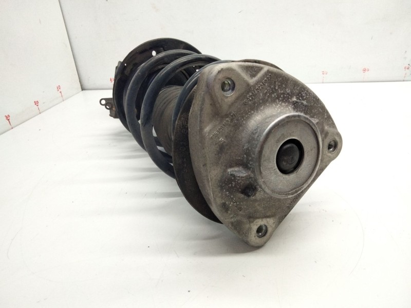 Recambio de amortiguador delantero derecho para mercedes-benz clase a (w176) a 200 cdi / d (176.008) referencia OEM IAM A1763202
