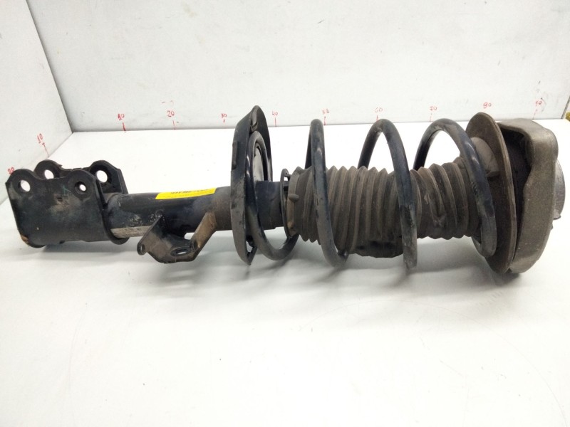 Recambio de amortiguador delantero derecho para mercedes-benz clase a (w176) a 200 cdi / d (176.008) referencia OEM IAM A1763202