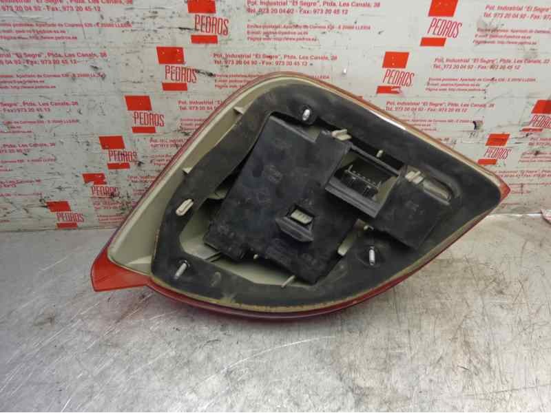Recambio de piloto trasero izquierdo para ford fiesta berlina studio referencia OEM IAM 084311919L 1044156 