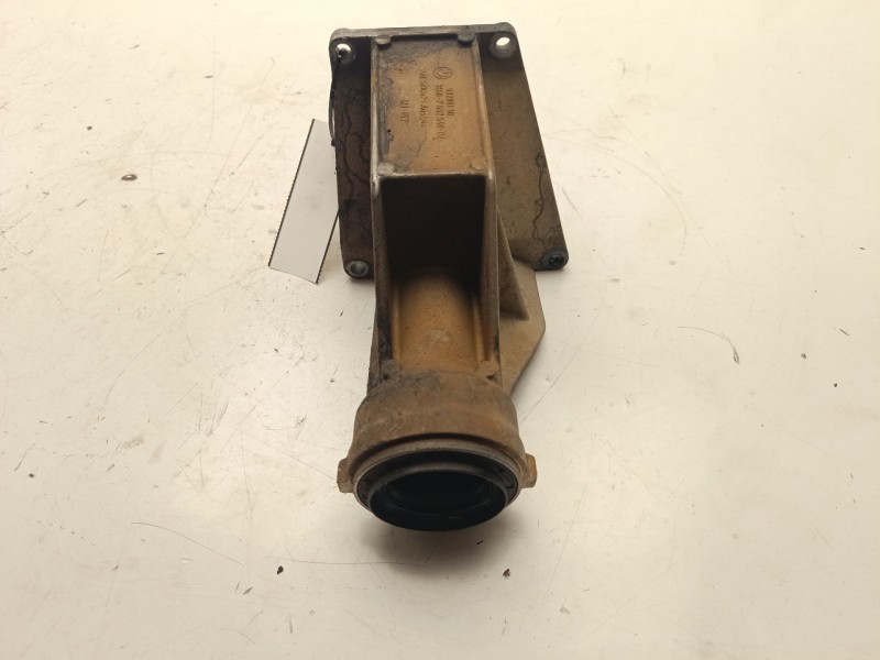 Recambio de soporte del diferencial para bmw 5 (f10) 520 d xdrive referencia OEM IAM 31507552540  