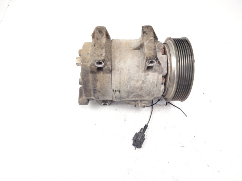 Recambio de compresor aire acondicionado para nissan nt500 35.15 referencia OEM IAM   