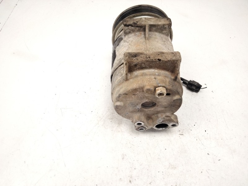 Recambio de compresor aire acondicionado para nissan nt500 35.15 referencia OEM IAM   