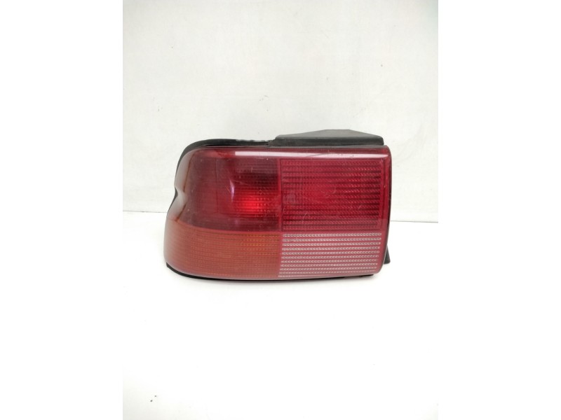 Recambio de piloto trasero izquierdo para ford escort berlina/turnier 1.6 16v cat referencia OEM IAM 93AG13A603AA  