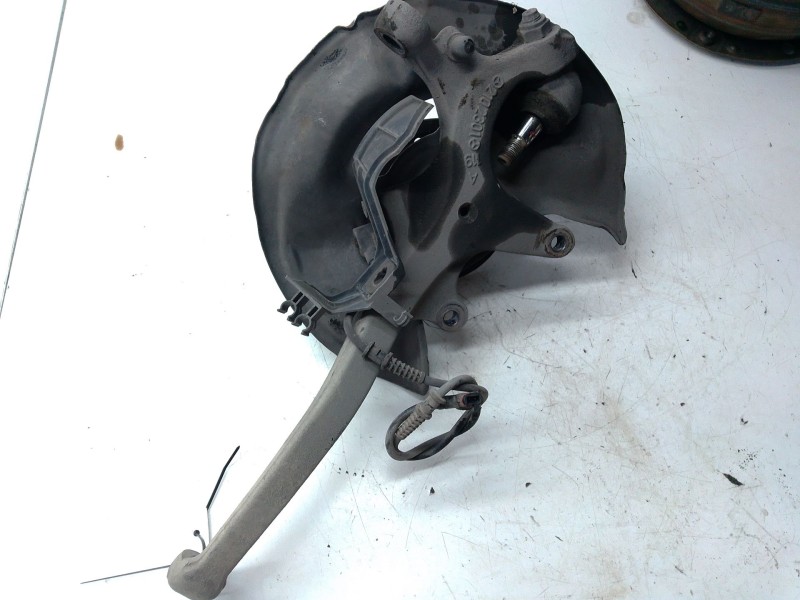 Recambio de mangueta delantera derecha para mercedes-benz clase e (w210) e 300 turbo-d (210.025) referencia OEM IAM   