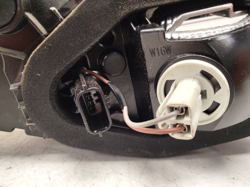 Recambio de piloto trasero izquierdo para renault talisman (lp_) 1.6 tce 150 referencia OEM IAM 265552260R  