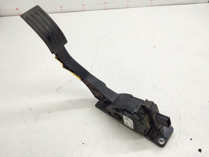 Recambio de pedal acelerador para ford kuga i 2.0 tdci referencia OEM IAM   