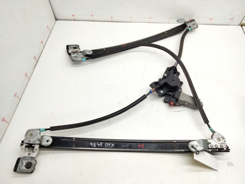Recambio de elevalunas delantero izquierdo para chrysler grand voyager v (rt) 2.8 crd referencia OEM IAM   