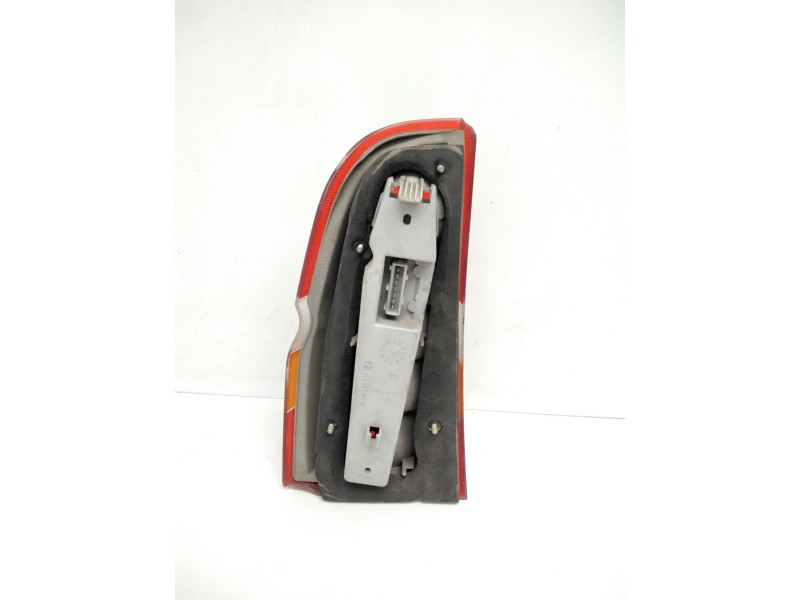 Recambio de piloto trasero derecho para ford escort berl./turnier 1.6 16v cat referencia OEM IAM   