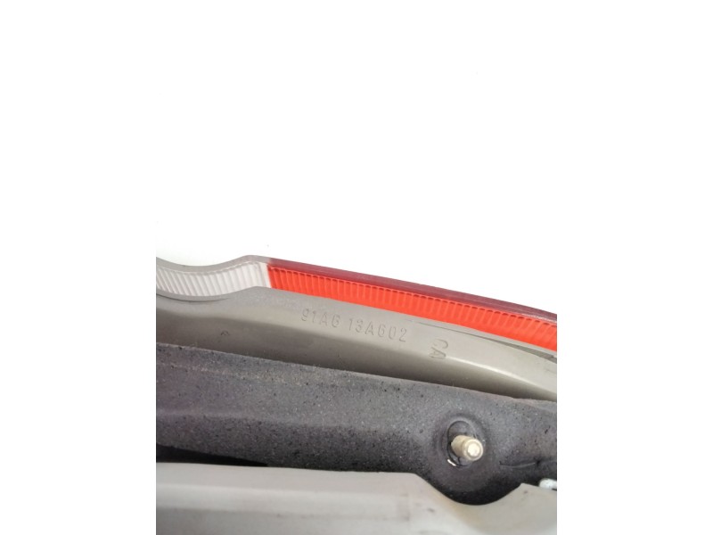 Recambio de piloto trasero derecho para ford escort berl./turnier 1.6 16v cat referencia OEM IAM   