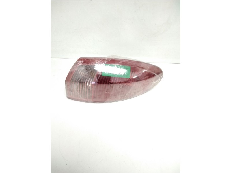 Recambio de piloto trasero izquierdo para alfa romeo 147 (190) 1.9 jtd 16v distinctive referencia OEM IAM 46556347 03323010 B032
