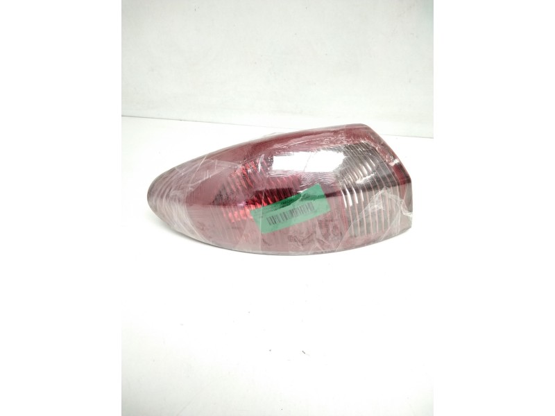 Recambio de piloto trasero derecho para alfa romeo 147 (190) 1.9 jtd 16v distinctive referencia OEM IAM 46556349 03322010 B032SX