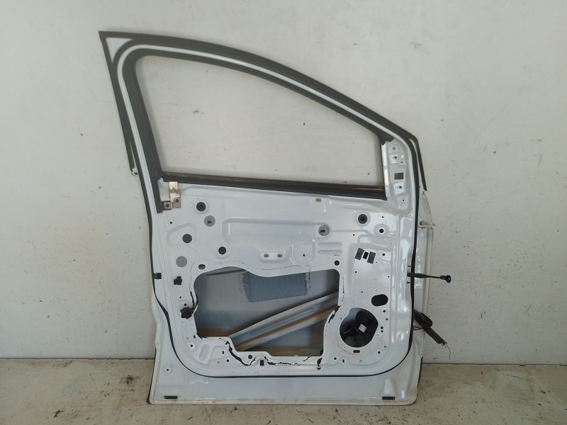 Recambio de puerta delantera izquierda para ford kuga i 2.0 tdci referencia OEM IAM   