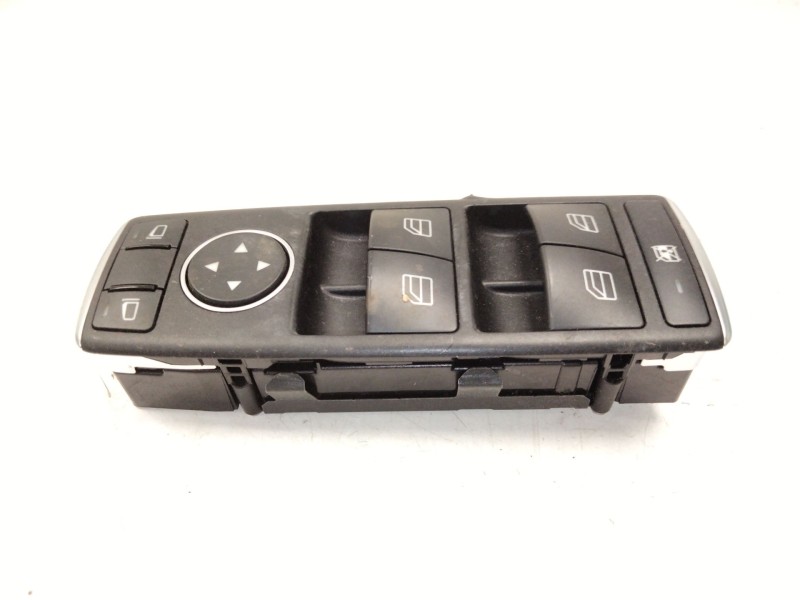 Recambio de mando elevalunas delantero izquierdo para mercedes-benz clase a (w176) a 200 cdi / d (176.008) referencia OEM IAM A1