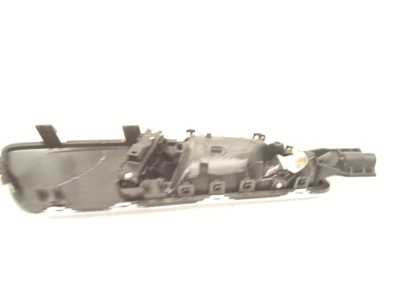 Recambio de maneta interior delantera izquierda para mercedes-benz clase a (w176) a 200 cdi / d (176.008) referencia OEM IAM A24