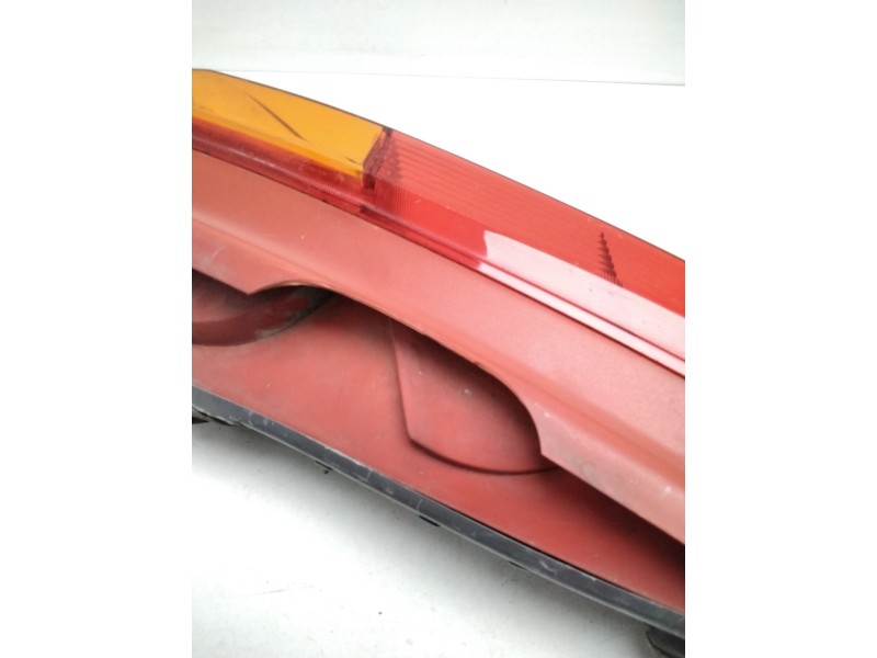 Recambio de piloto trasero derecho para fiat punto berlina (188) 1.2 16v cat referencia OEM IAM 286201 46523769 B318
