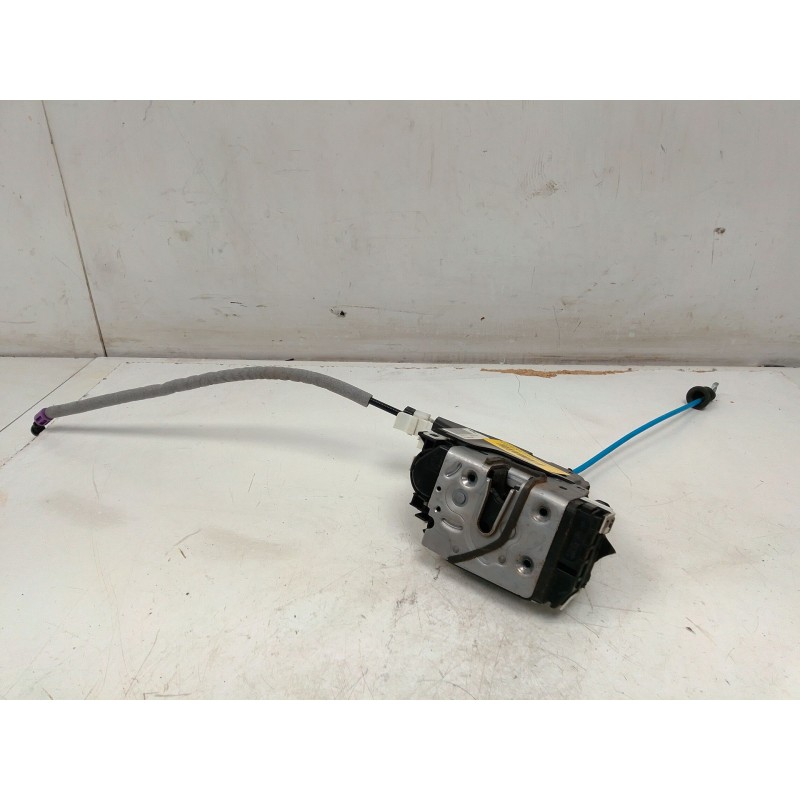 Recambio de cerradura puerta delantera derecha para mercedes-benz clase a (w176) a 200 cdi / d (176.008) referencia OEM IAM A204