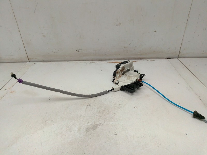 Recambio de cerradura puerta delantera derecha para mercedes-benz clase a (w176) a 200 cdi / d (176.008) referencia OEM IAM A204