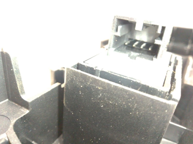 Recambio de mando elevalunas trasero izquierdo para audi q2 (gab, gag) 1.0 tfsi referencia OEM IAM 8V0959855C  